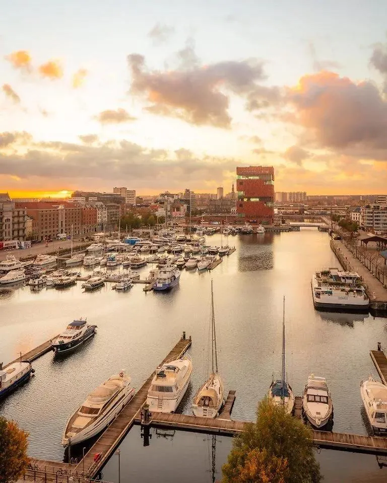 Stylish Home On The Waterfront Near Antwerp Historic Center