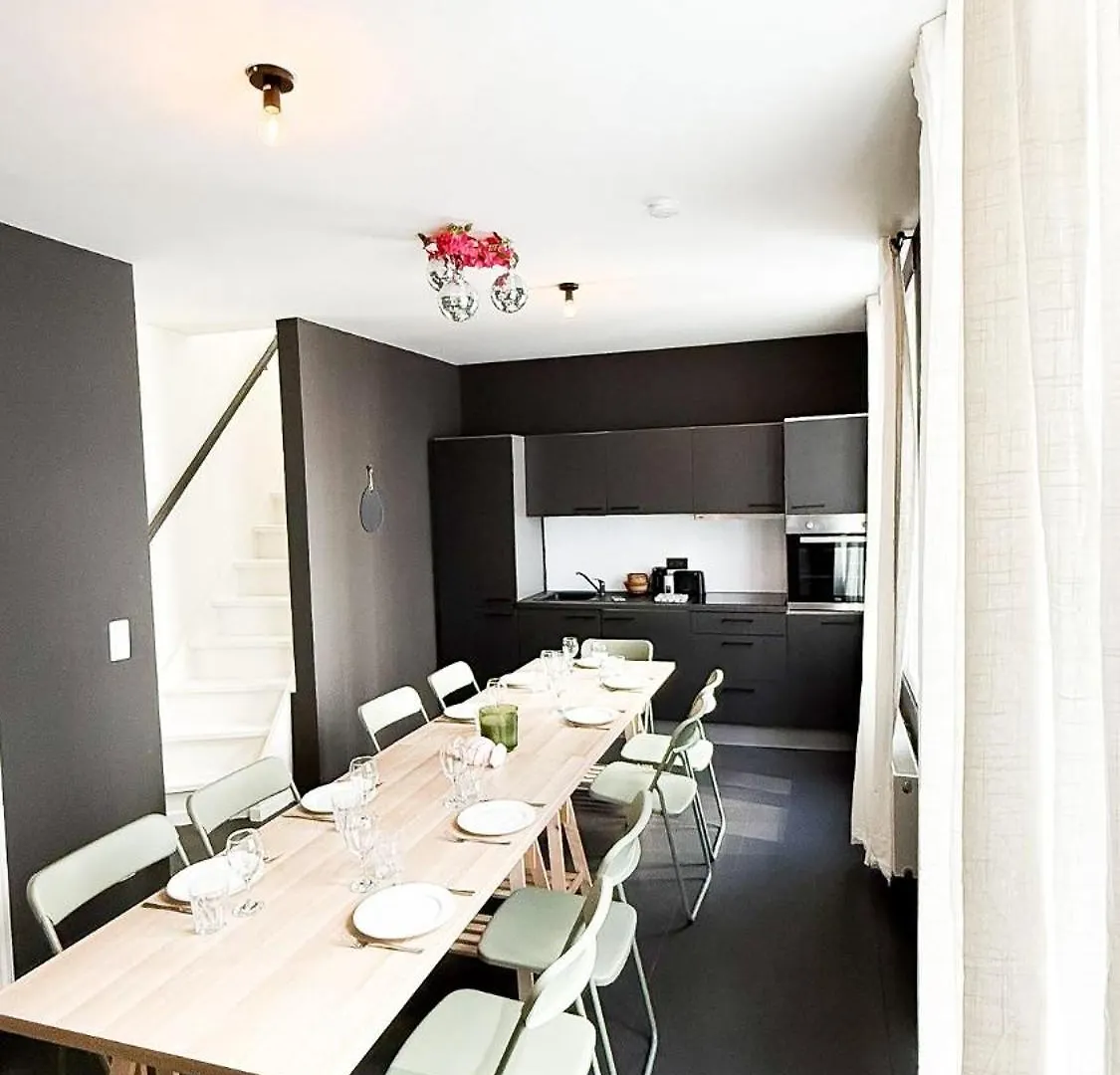 Casa vacanze Stylish Home On The Waterfront Near Antwerp Historic Center